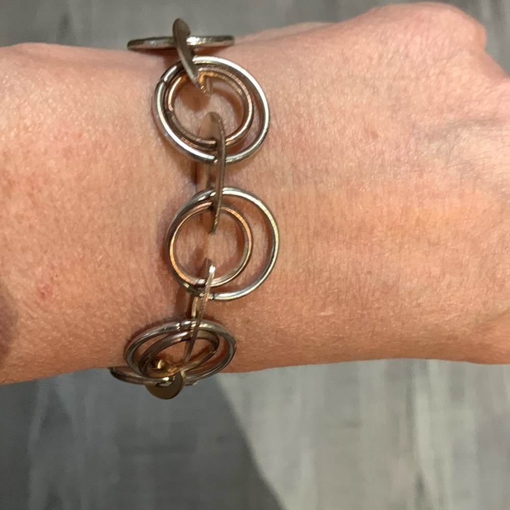 Beautiful bracelet 7 1/2”